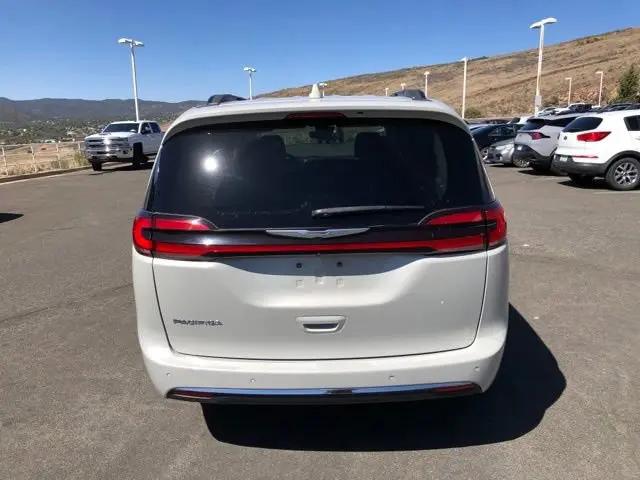 2021 Chrysler Pacifica Touring