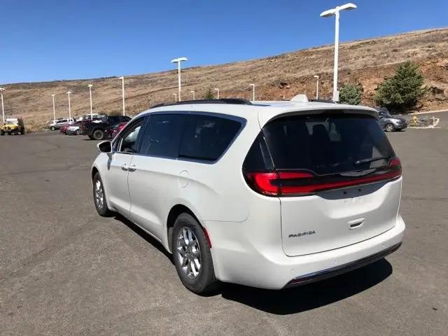 2021 Chrysler Pacifica Touring