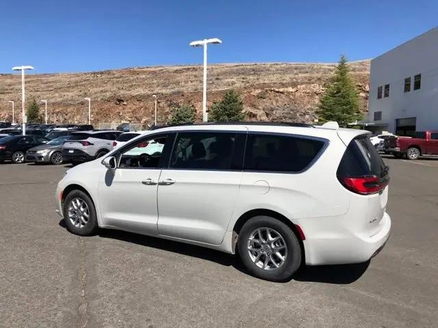 2021 Chrysler Pacifica Touring