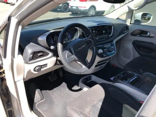 2021 Chrysler Pacifica Touring