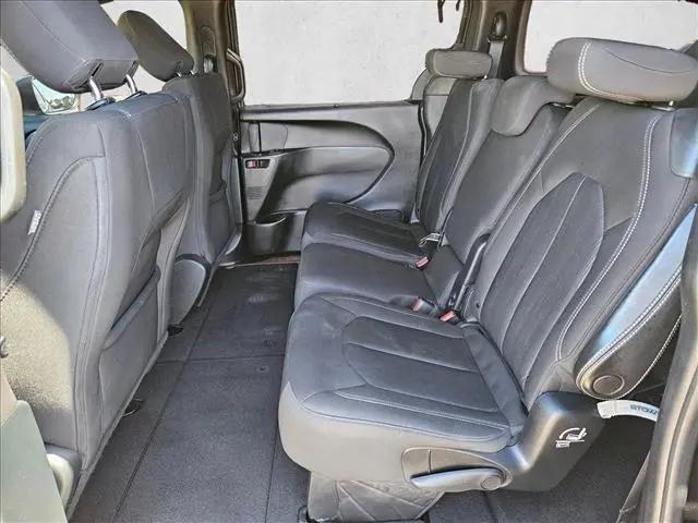 2020 Chrysler Pacifica Touring