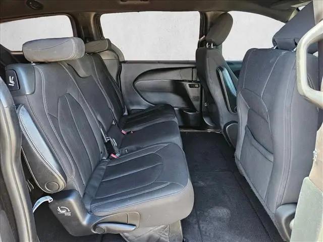 2020 Chrysler Pacifica Touring