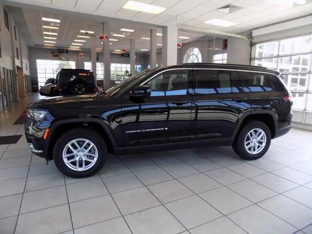 2025 Jeep Grand Cherokee L Laredo X 4x2