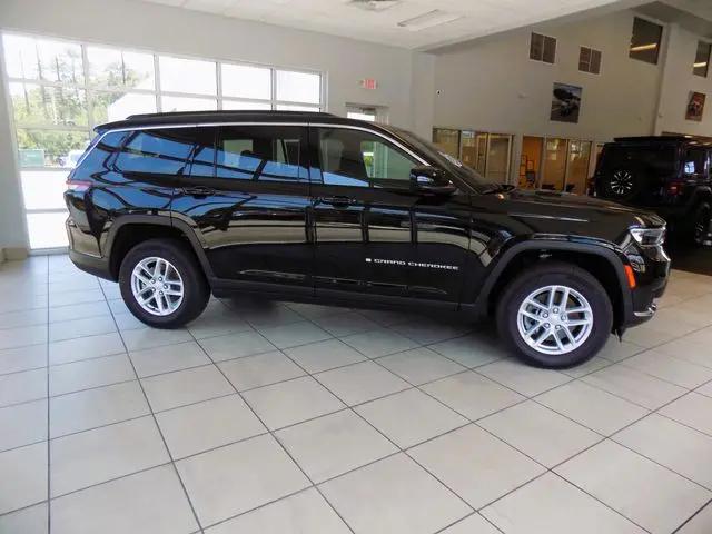 2025 Jeep Grand Cherokee L Laredo X 4x2