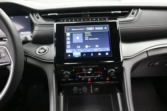 2023 Jeep Grand Cherokee Altitude 4x4