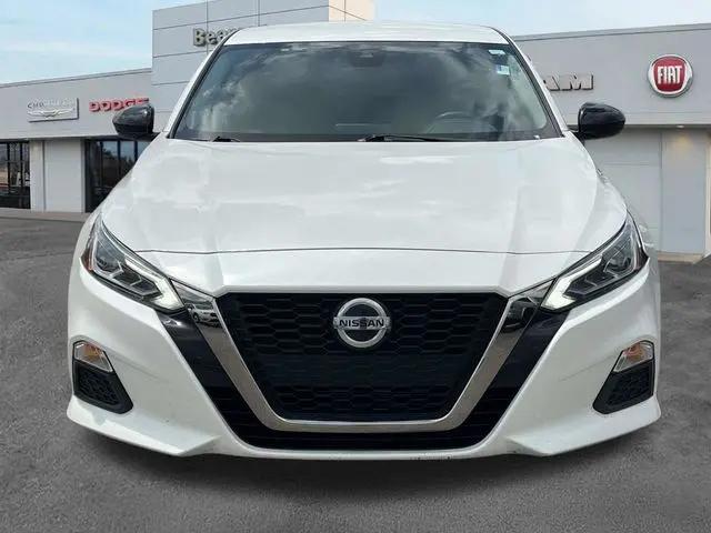 2022 Nissan Altima SR FWD