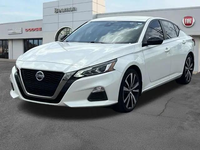 2022 Nissan Altima SR FWD