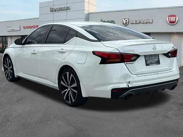 2022 Nissan Altima SR FWD