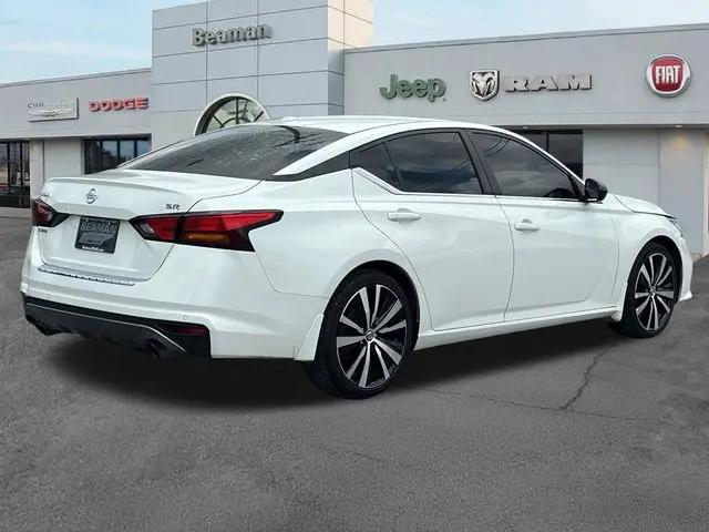 2022 Nissan Altima SR FWD