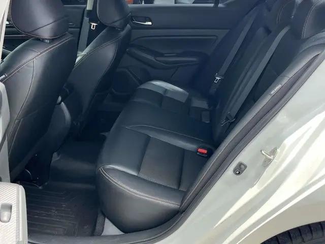2022 Nissan Altima SR FWD