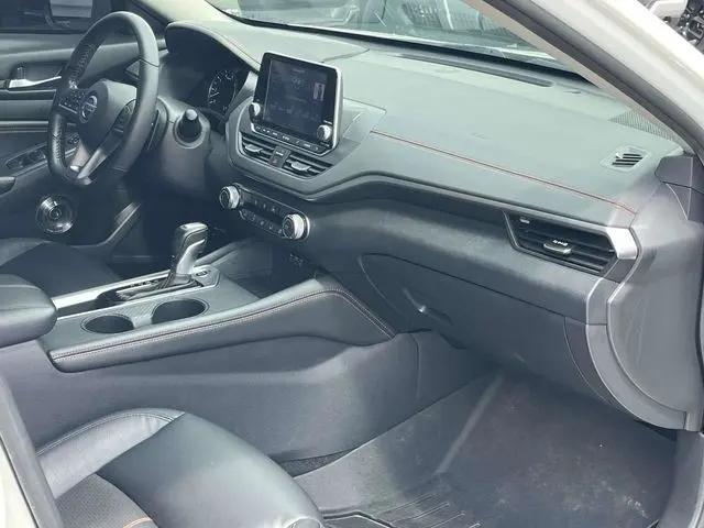 2022 Nissan Altima SR FWD