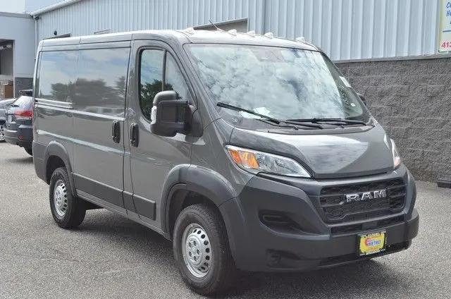 2026 Ram ProMaster Cargo Van Tradesman Low Roof 118" WB w/Pass Seat
