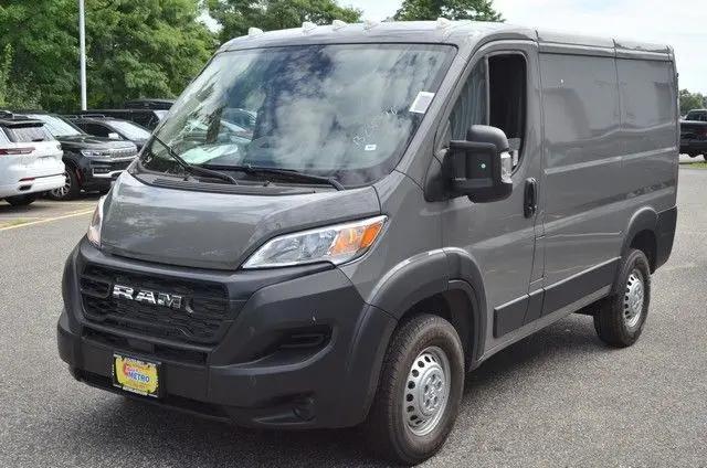 2026 Ram ProMaster Cargo Van Tradesman Low Roof 118" WB w/Pass Seat