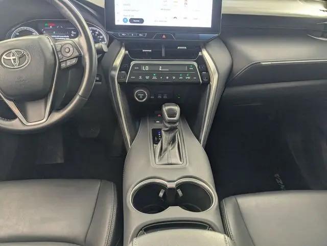 2024 Toyota Venza LE