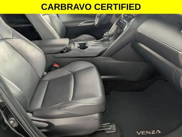 2024 Toyota Venza LE