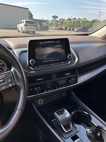 2023 Nissan Rogue SV FWD
