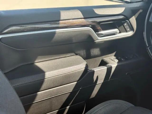 2022 GMC Sierra 1500 4WD Crew Cab Short Box Elevation