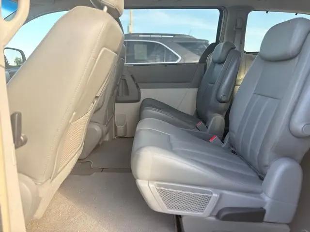 2010 Chrysler Town & Country Touring