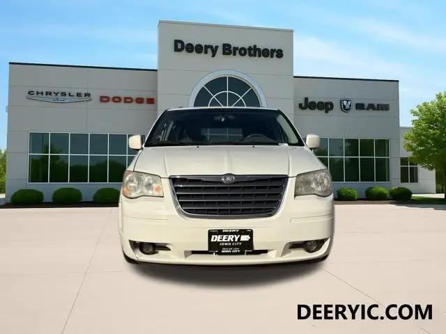2010 Chrysler Town & Country Touring