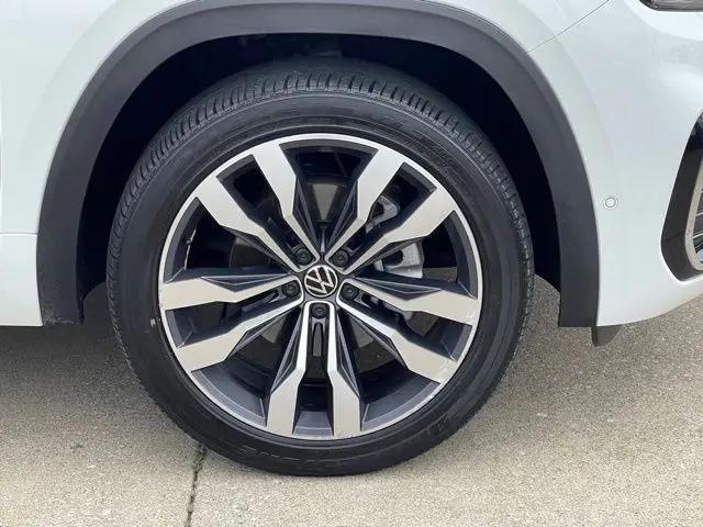 2022 Volkswagen Atlas 3.6L V6 SEL Premium R-Line