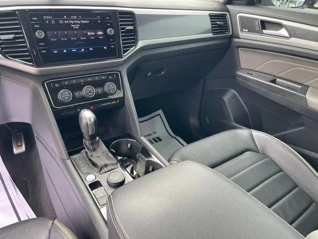 2022 Volkswagen Atlas 3.6L V6 SEL Premium R-Line