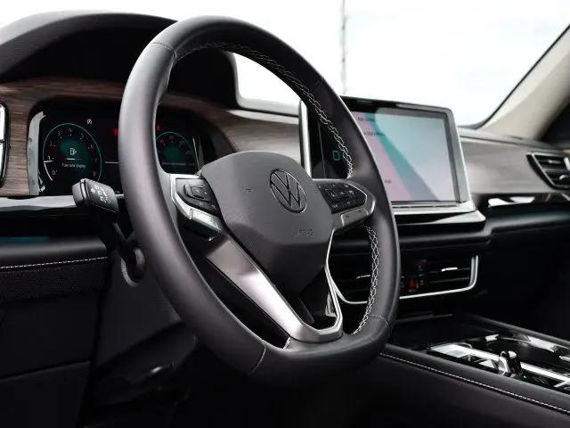 2024 Volkswagen Atlas 2.0T SEL