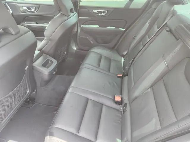 2024 Volvo S60 B5 Plus Dark Theme