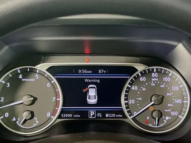 2024 Nissan Sentra SV Xtronic CVT