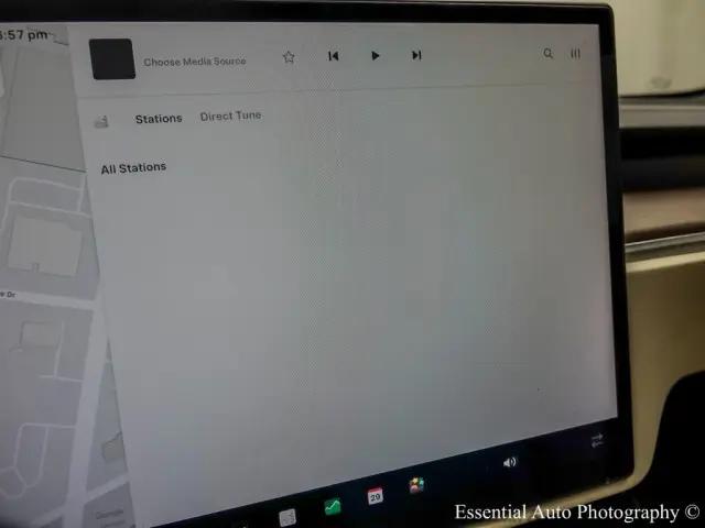 2023 Tesla Model S Standard Range