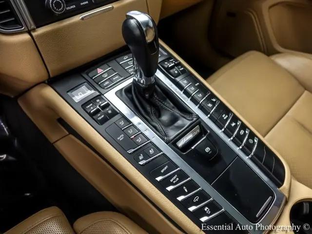 2018 Porsche Macan Sport Edition