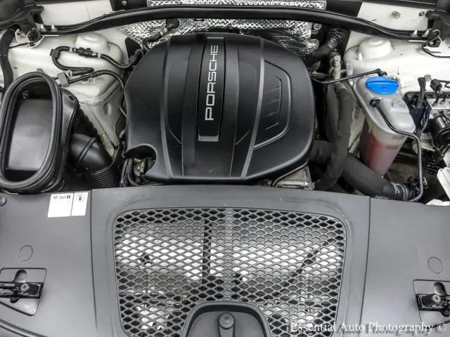 2018 Porsche Macan Sport Edition