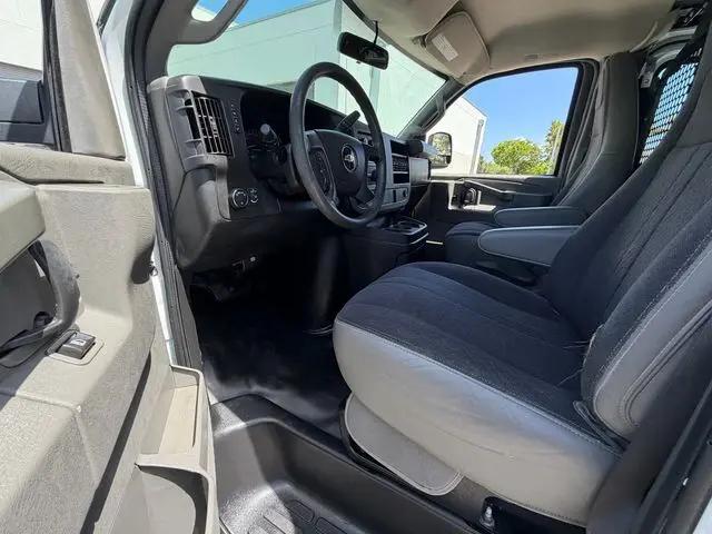 2019 Chevrolet Express Work Van