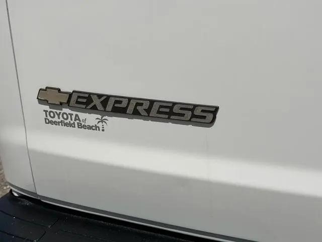 2019 Chevrolet Express Work Van