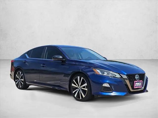 2022 Nissan Altima SR VC-Turbo FWD