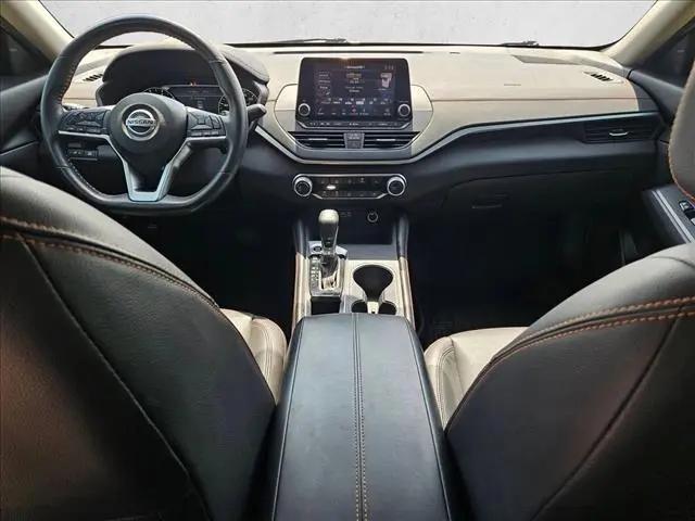 2022 Nissan Altima SR VC-Turbo FWD