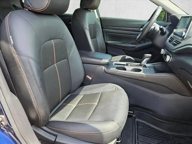 2022 Nissan Altima SR VC-Turbo FWD