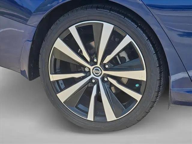 2022 Nissan Altima SR VC-Turbo FWD