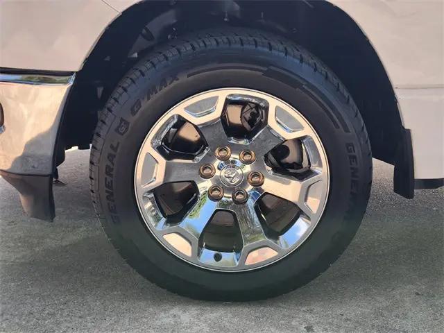 2022 Ram 1500 Lone Star Crew Cab 4x4 5'7" Box