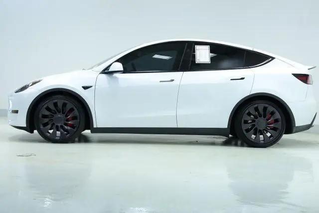 2024 Tesla Model Y Performance Dual Motor All-Wheel Drive