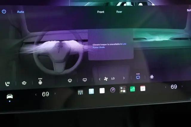 2024 Tesla Model Y Performance Dual Motor All-Wheel Drive