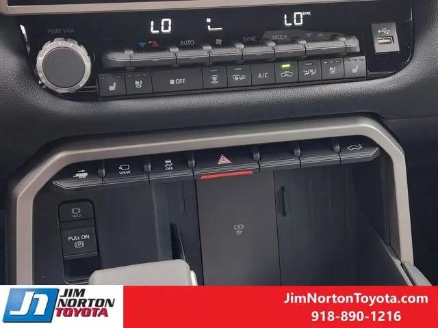 2026 Toyota Tundra Limited CrewMax 5.5' Bed