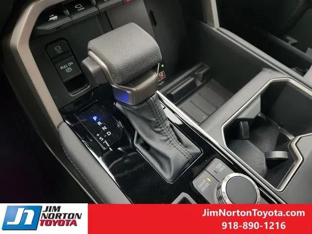 2026 Toyota Tundra Limited CrewMax 5.5' Bed