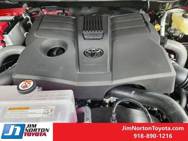 2026 Toyota Tundra Platinum CrewMax 5.5' Bed