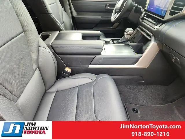 2026 Toyota Tundra Platinum CrewMax 5.5' Bed