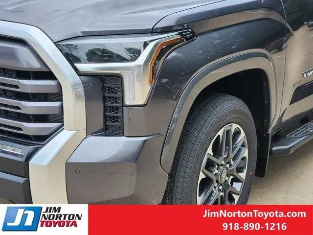 2026 Toyota Tundra Limited CrewMax 5.5' Bed