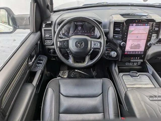 2025 Ram 1500 Limited Crew Cab 4x4 5'7" Box