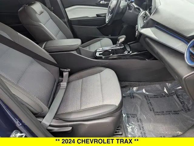 2024 Chevrolet Trax FWD LT