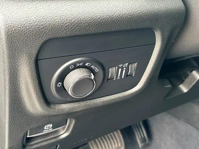 2023 Jeep Grand Cherokee Altitude 4x2