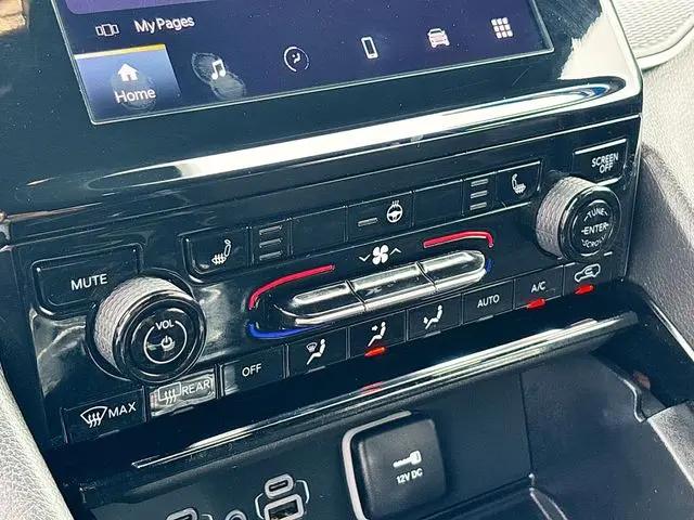 2023 Jeep Grand Cherokee Altitude 4x2