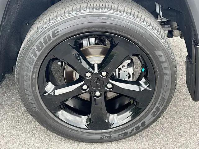 2023 Jeep Grand Cherokee Altitude 4x2